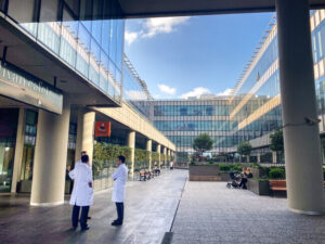 歯科医院を医療モールで開業するメリット・デメリット、成功の秘訣とは